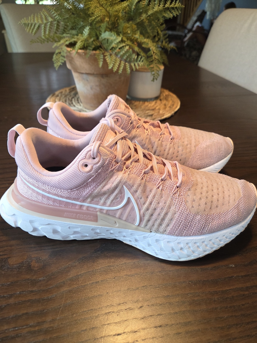 Nike React Infinity Run Flyknit 2 Pink Glaze Athletic Sneakers Shoes Size 11.5